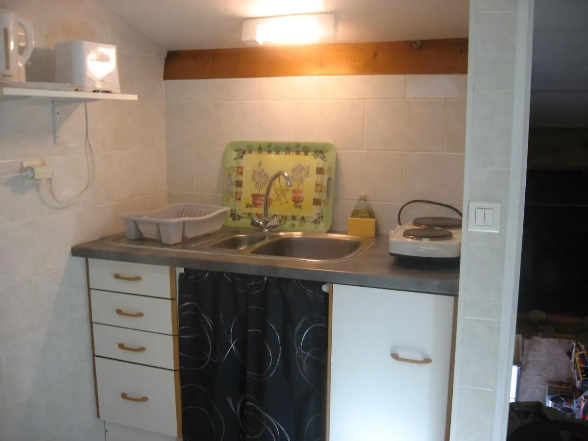 T 2 Avec Velux Sous Les Combes De 34 M2 Apartment La Londe-les-Maures France