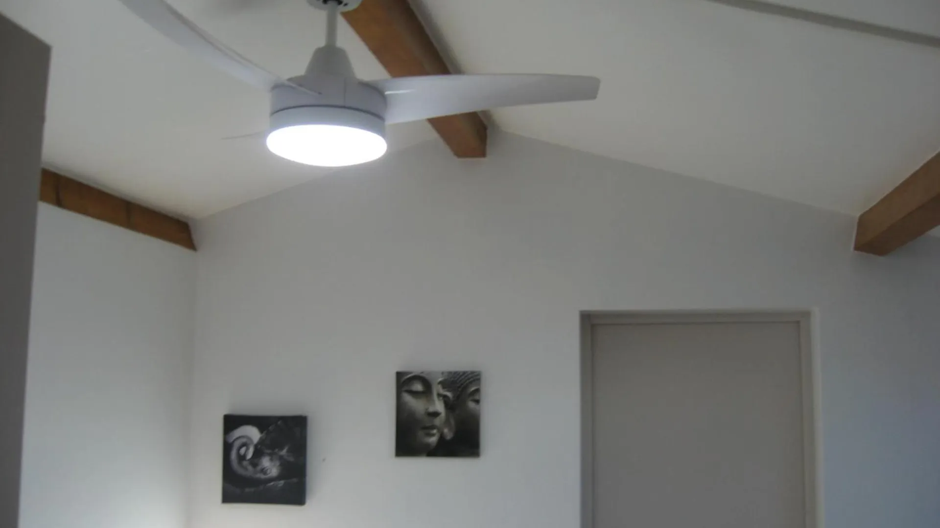 T 2 Avec Velux Sous Les Combes De 34 M2 Apartment La Londe-les-Maures France