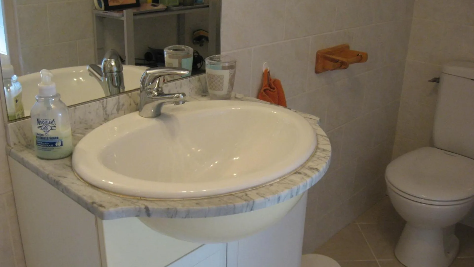 T 2 Avec Velux Sous Les Combes De 34 M2 Apartment La Londe-les-Maures